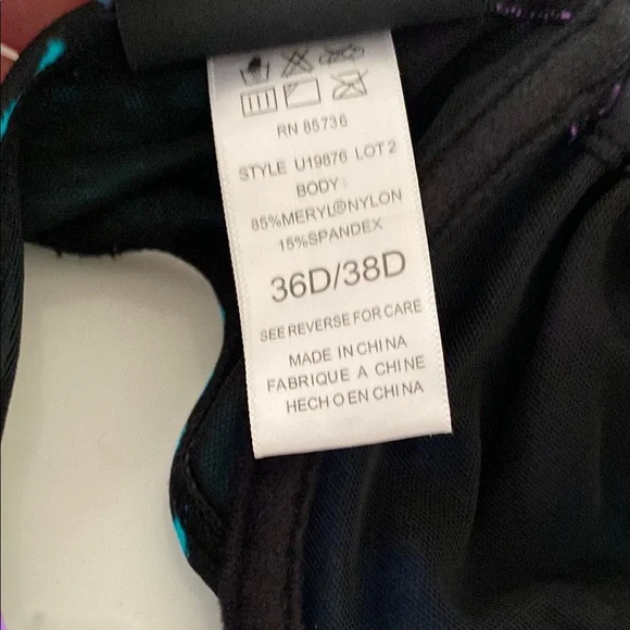 Coco Reef NWOT…Vibrant Multicolor Bikini Top - Picture 6 of 8